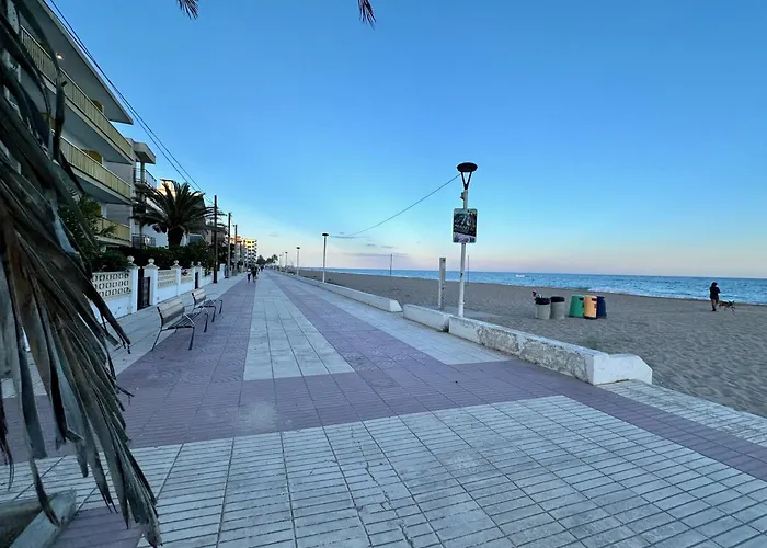 Sea Views Sanatori Beach, Barcelona